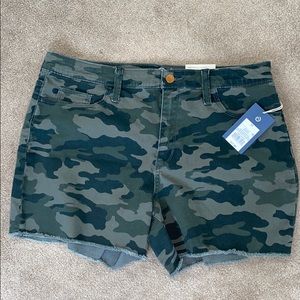 Women’s Camo Shorts